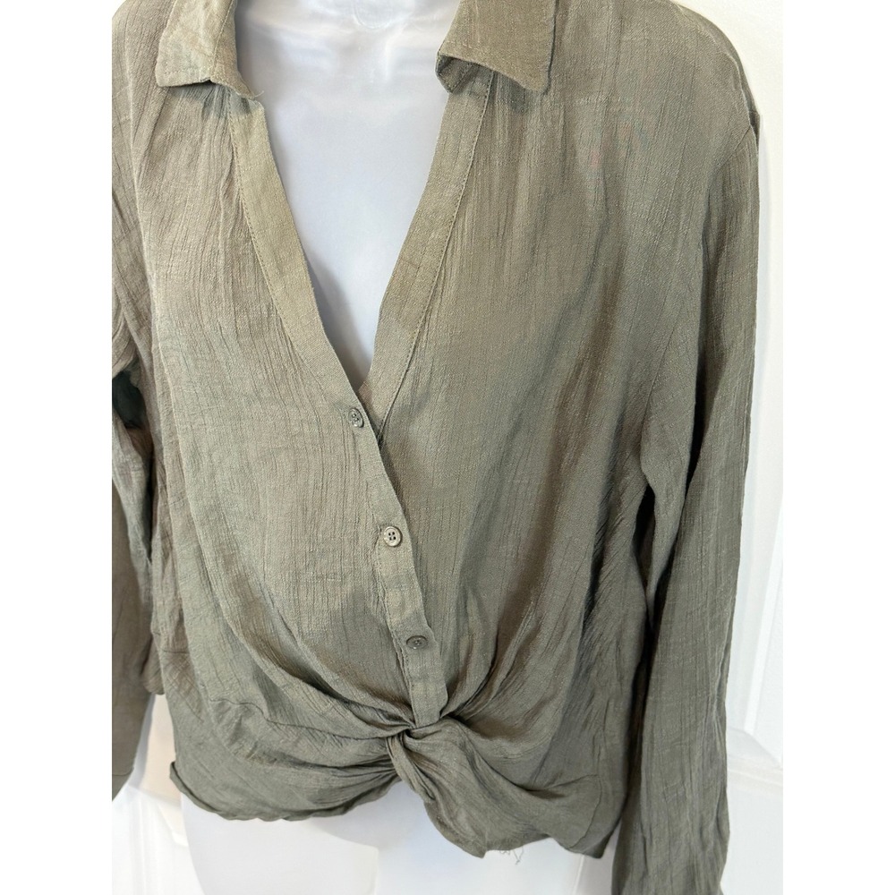 FATE Olive Green‎ Twist Button Down Shirt Women's S Long Sleeve Crop Texture - Picture 8 of 11